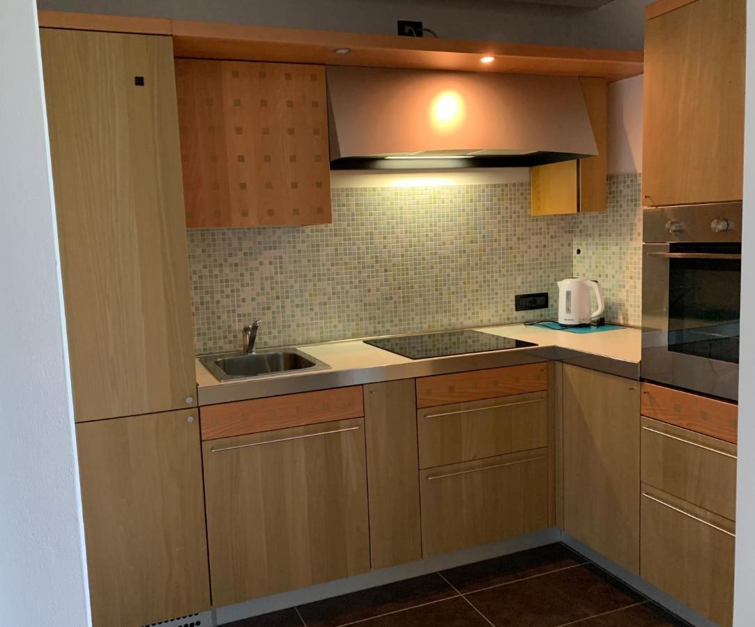 Clara'S Place Apartment Mestre Luaran gambar