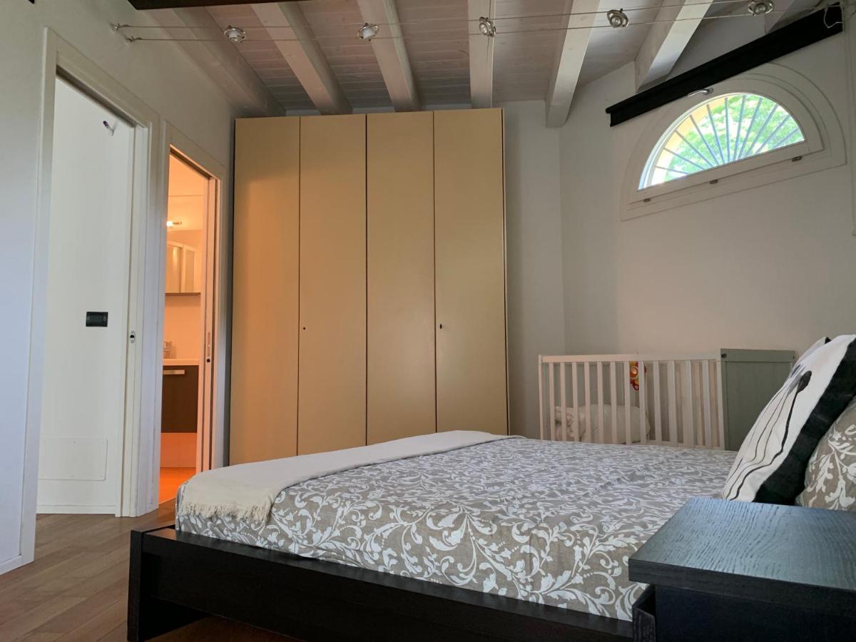 Clara'S Place Apartment Mestre Luaran gambar